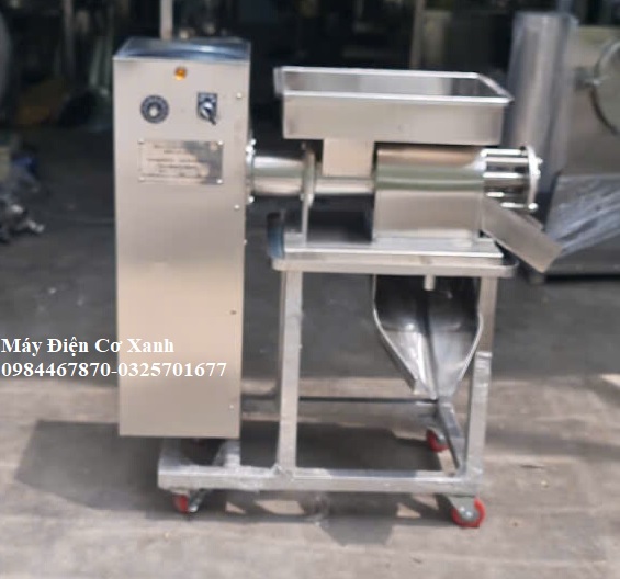 Máy vắt nước cốt lá chùm ngây