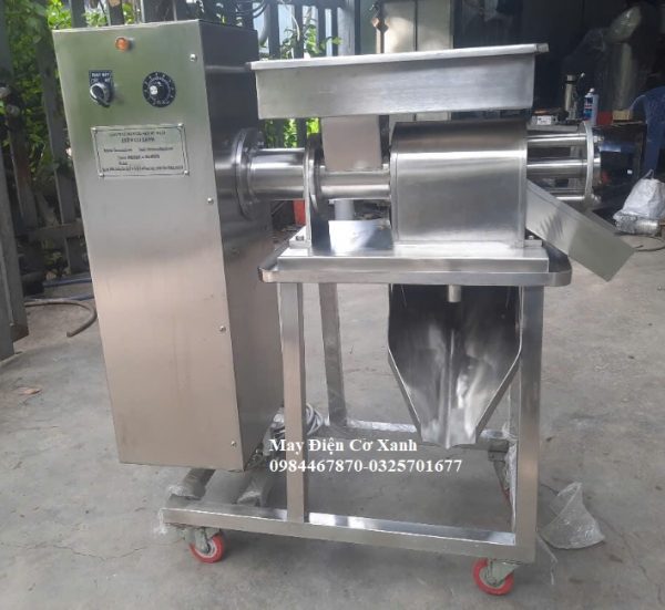 Máy vắt nước cốt dâu tằm