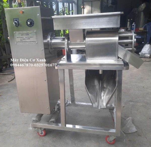 Máy vắt nước rau tần ô xay nhuyễn