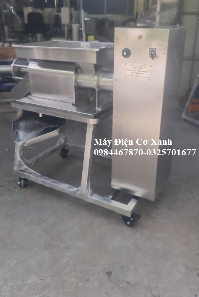 Máy vắt nước cốt trái điều