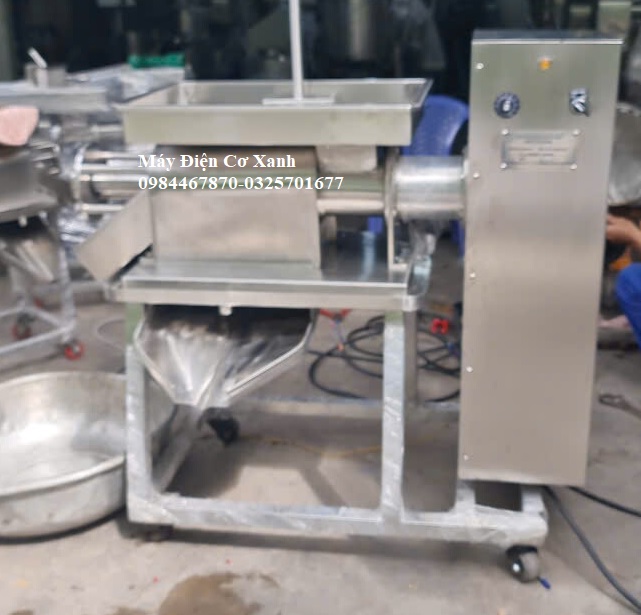 Máy ép trục vít tách nước từ phế phẩm khóm, xoài, các loại trái cây