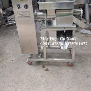 Máy vắt nước cốt nhàu ủ, vắt nước cốt trái nhàu tươi nguyên chất