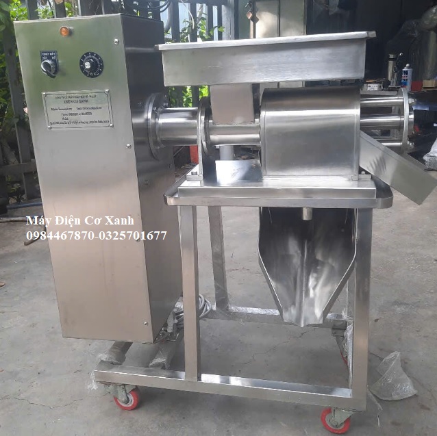 Máy vắt nước cốt dừa, cơm dừa hiệu quả tiết kiệm thời gian